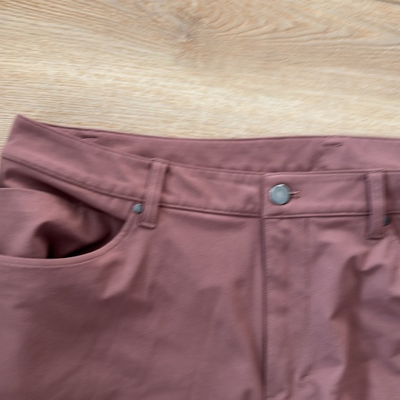 LULULEMON ABC SLIM 38 WARPSTREME SMOKY TOPAZ - Picture 2 of 7